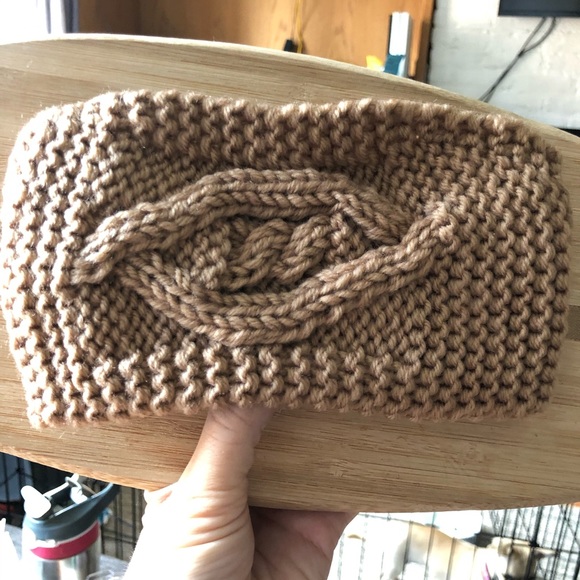 Thick Knot Knitted HeadBand - Picture 6 of 7